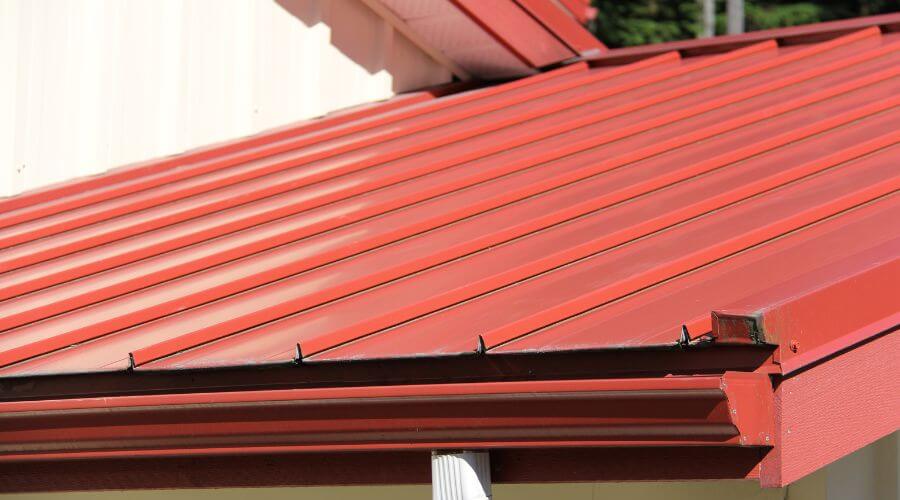 Professional gutter cleaning services in Hedrick, IA