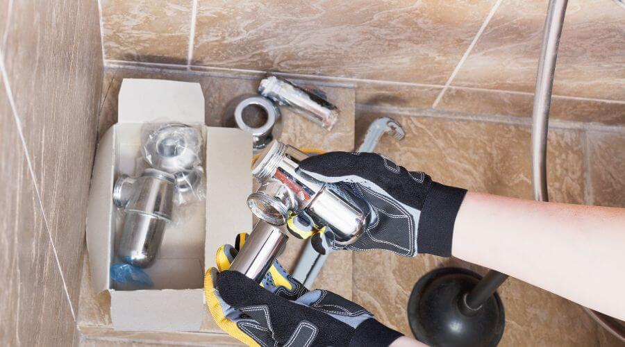 Professional gutter cleaning in Hedrick, IA
